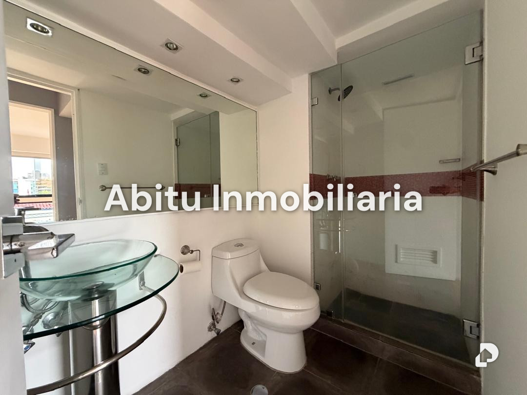 Apartamento en Campo Alegre, Caracas – 12