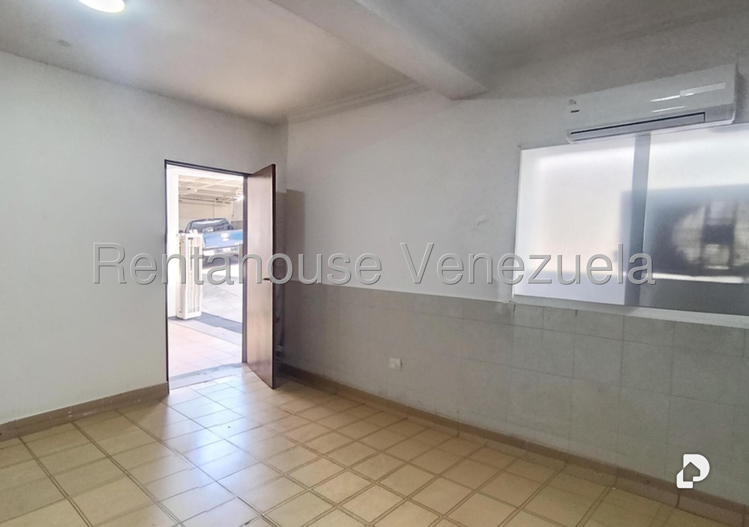 Local comercial en Altamira, Caracas – 4