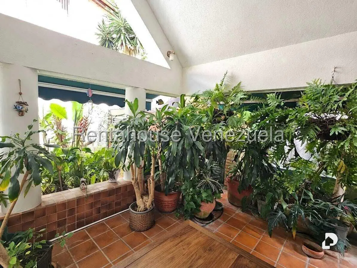 Casa en Alto Prado, Caracas – 35