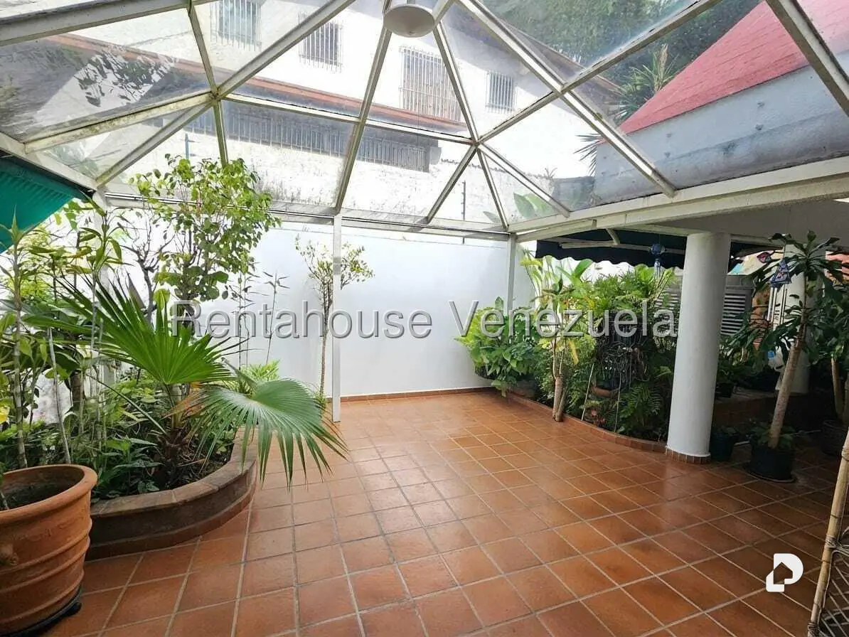 Casa en Alto Prado, Caracas – 36