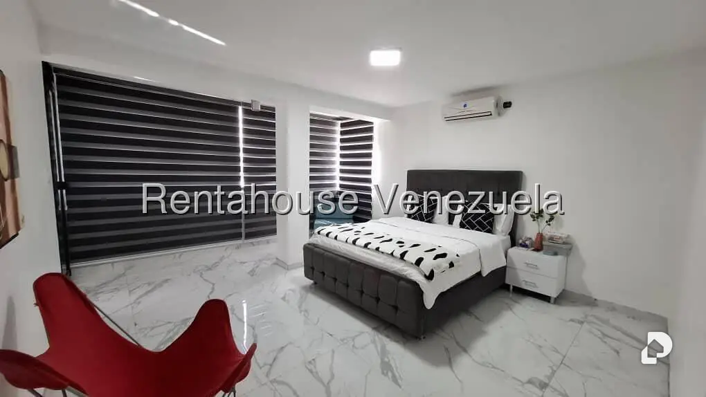 Casa en Santa Mónica, Caracas – 23