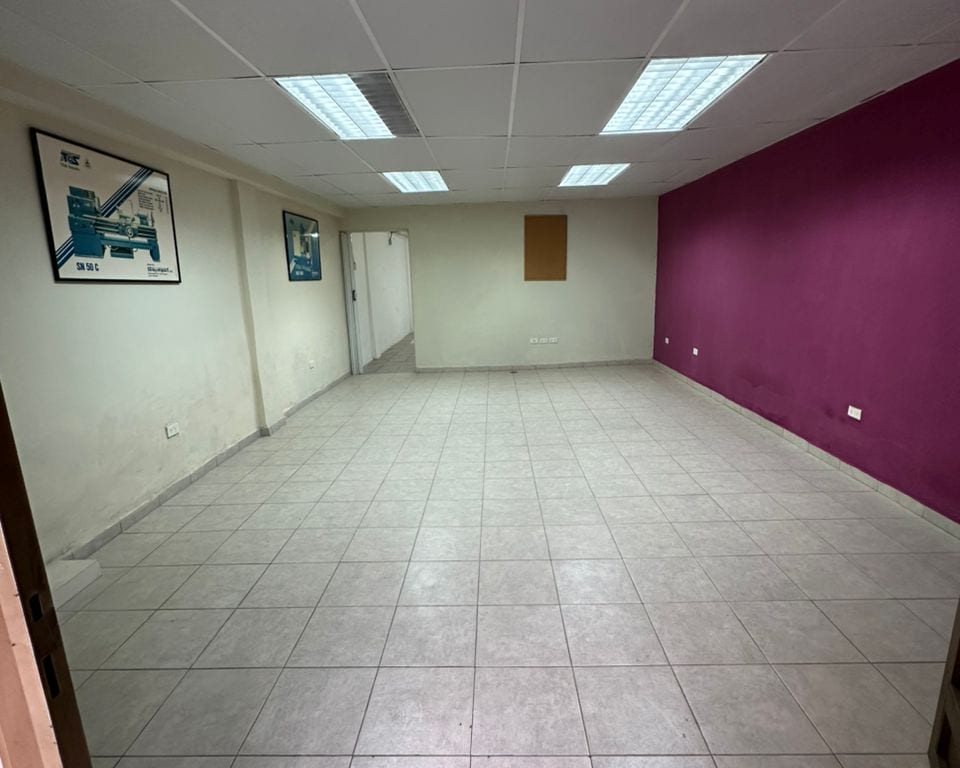 Commercial space in El Cementerio, Caracas - 1