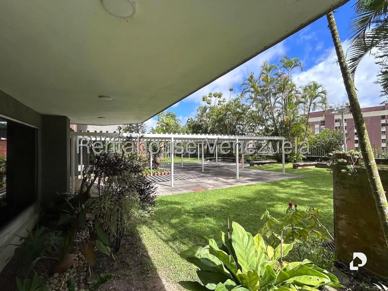 Apartamento en Los Naranjos (del Cafetal), Caracas