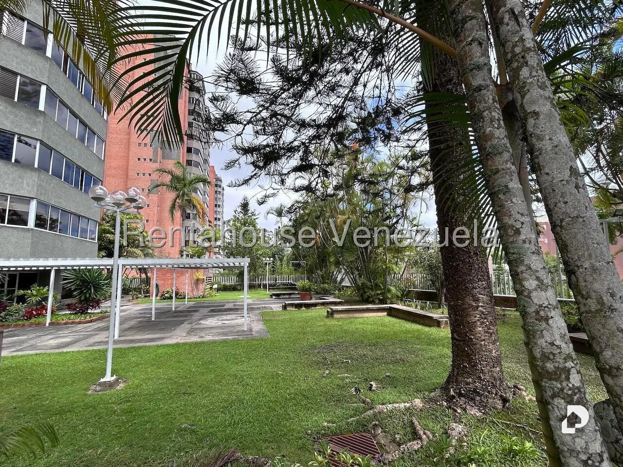 Apartamento en Los Naranjos (del Cafetal), Caracas