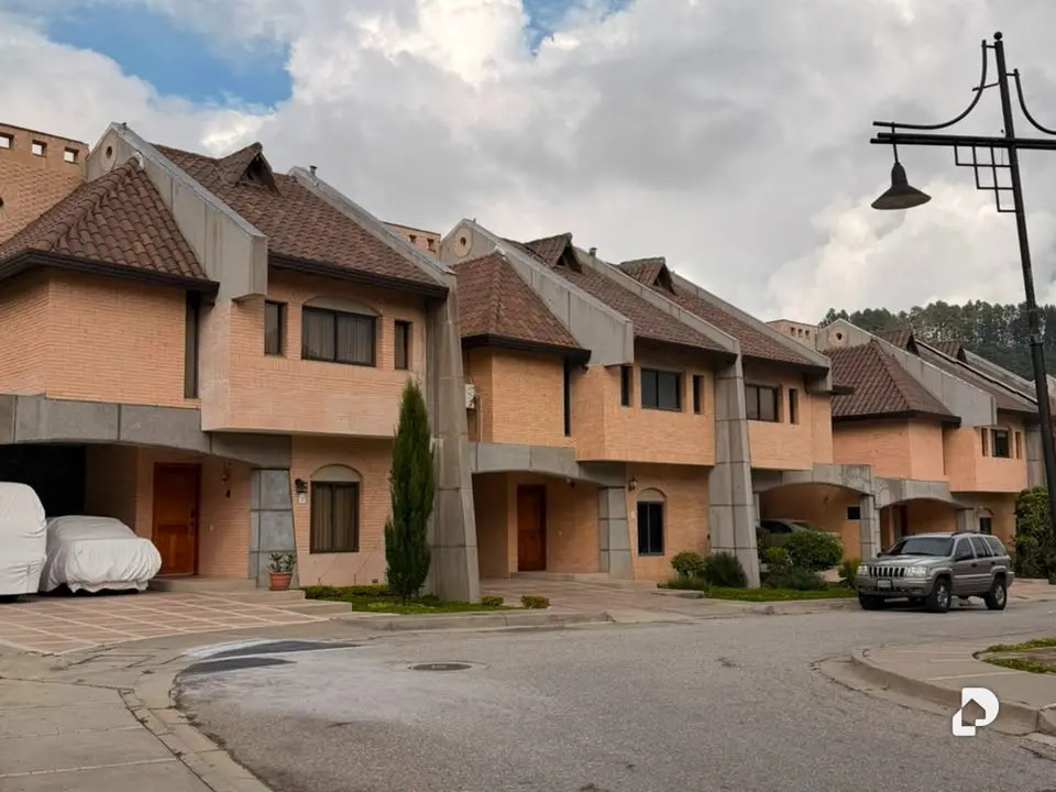 Townhouse en Parroquia Milla, Mérida – 1