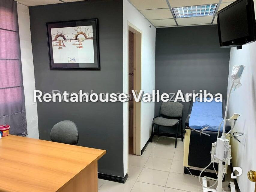 Local comercial en Chuao, Caracas – 11