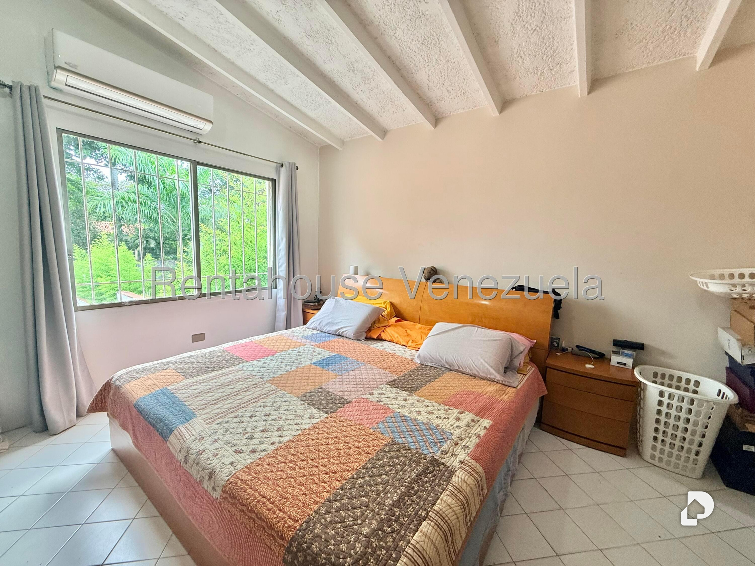 Casa en La Floresta, Caracas – 21
