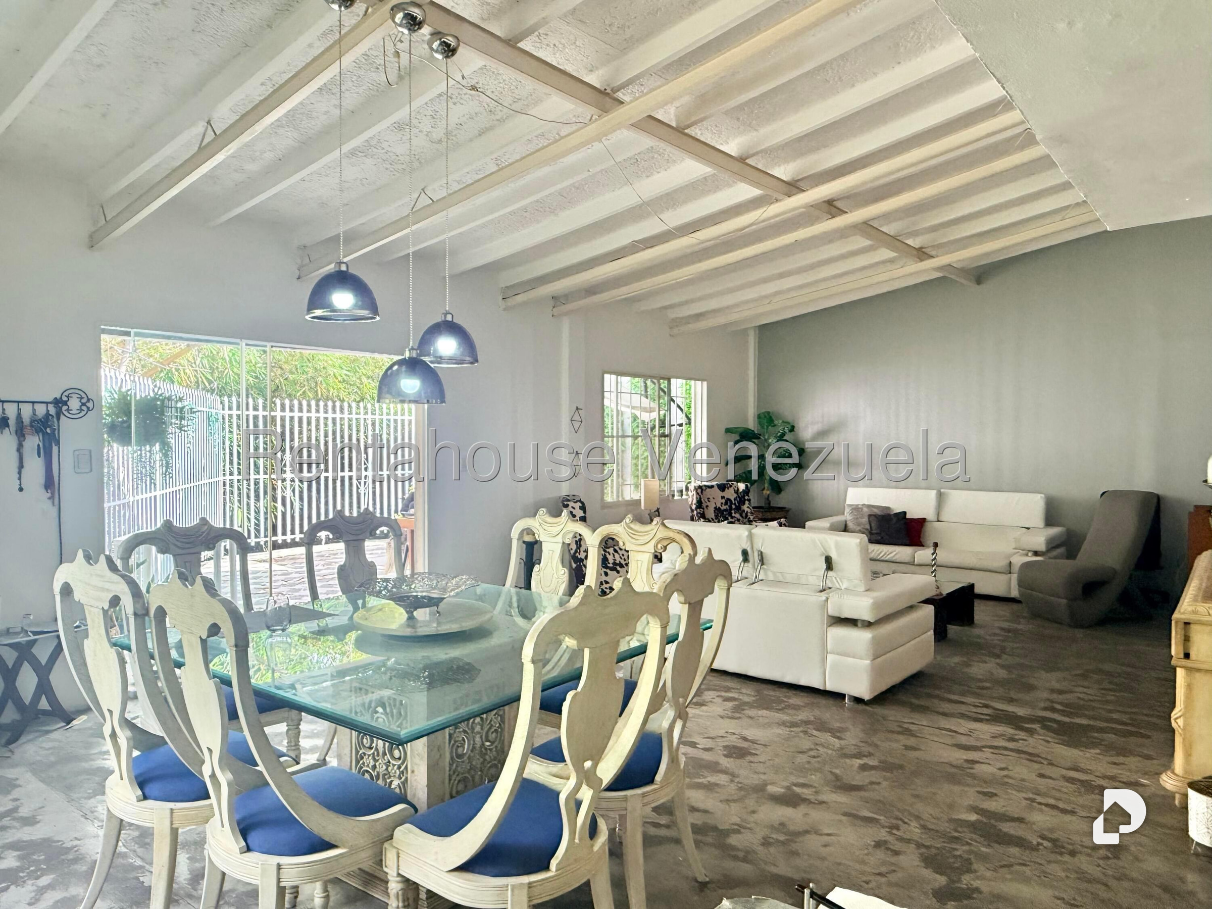 Casa en La Floresta, Caracas – 13