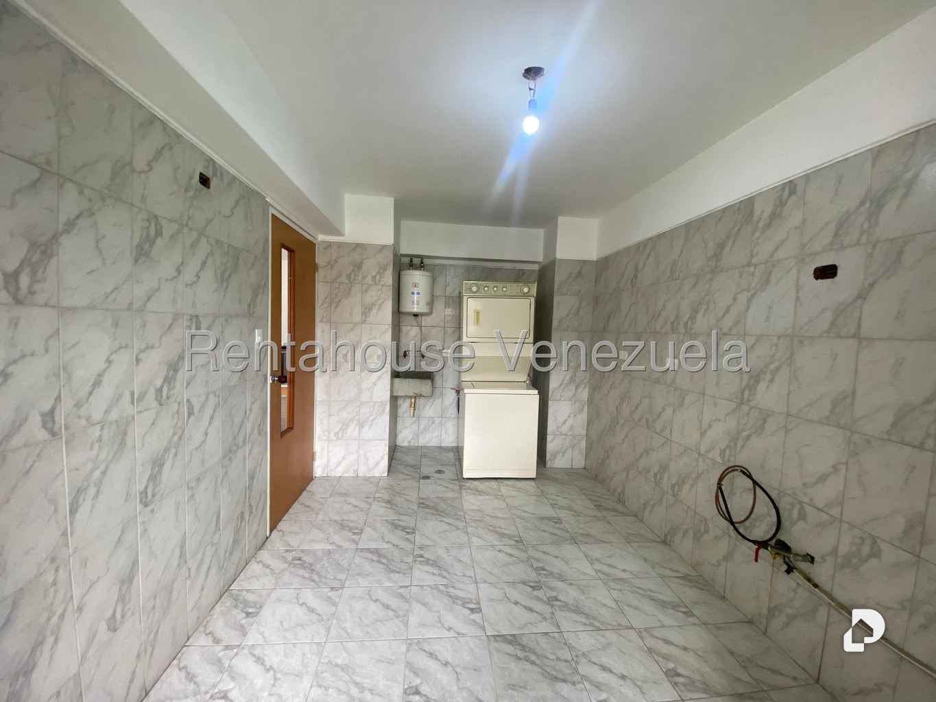 Apartamento en El Paraíso, Caracas – 24
