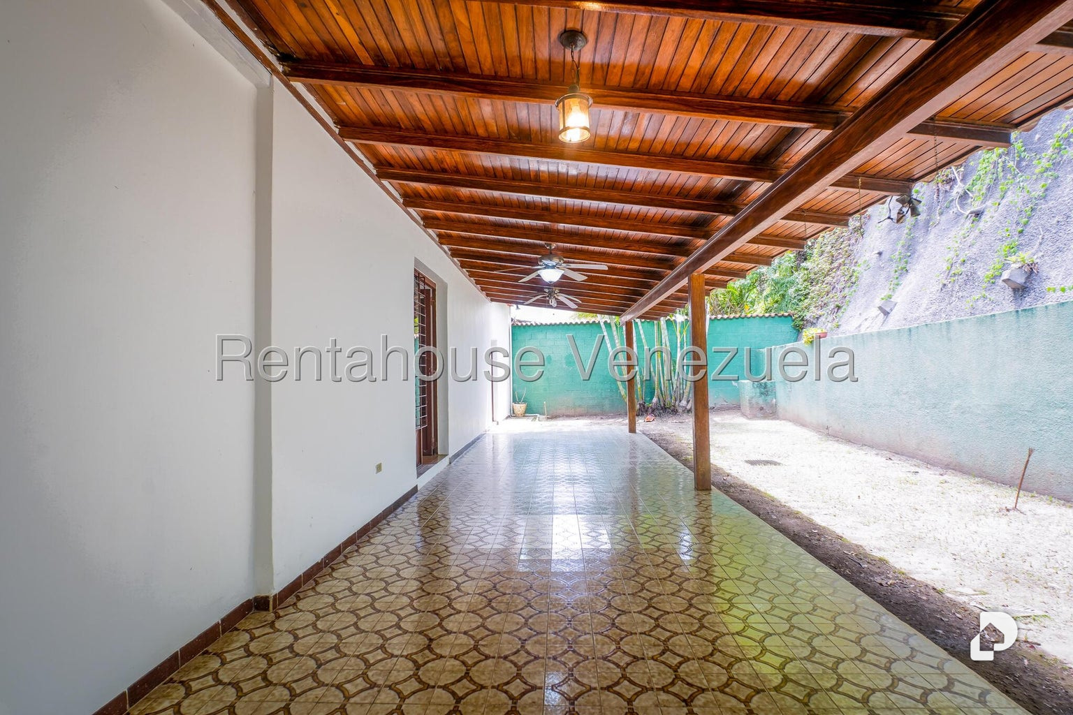 Casa en Santa Fe Norte, Caracas – 30