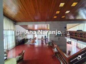 Casa en Prados del Este, Caracas – 30