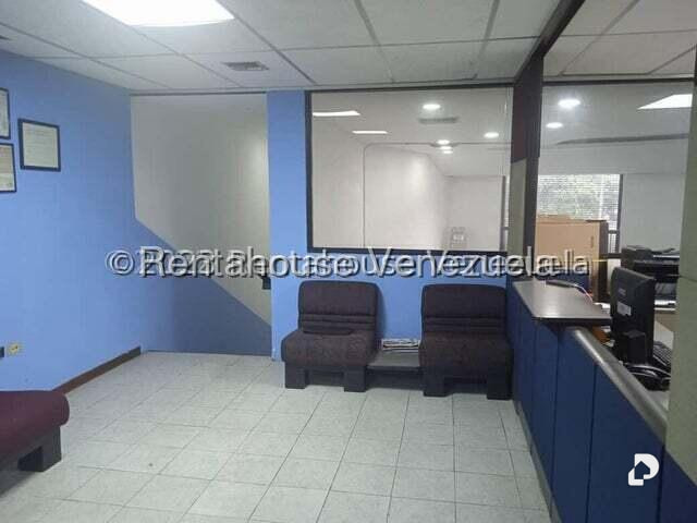 Local comercial en La Urbina, Caracas – 7