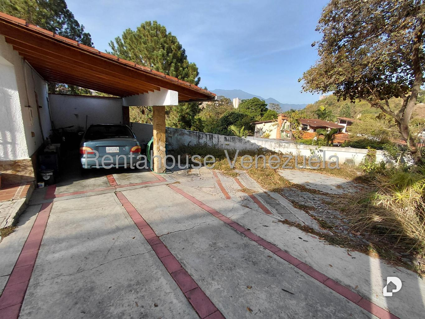 Casa en Lomas De La Trinidad, Caracas – 23