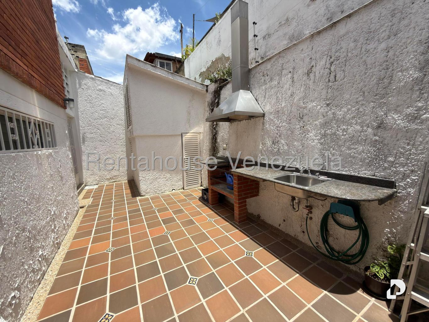Casa en Alto Prado, Caracas – 33