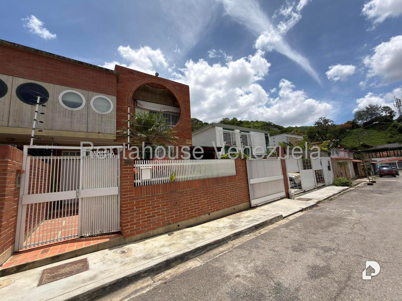 Casa en Alto Prado, Caracas – 36
