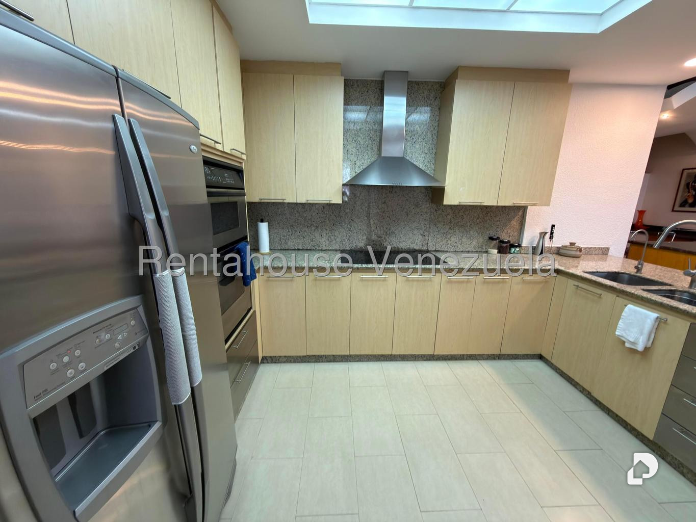 Casa en Alto Prado, Caracas – 13