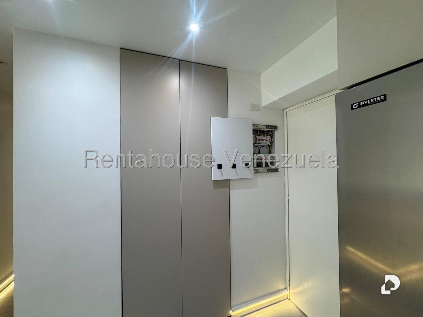 Apartamento en Lomas de La Alameda, Caracas – 13