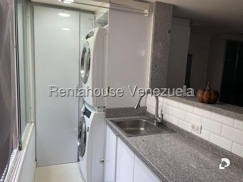 Apartamento en Lomas de Las Mercedes, Caracas – 12