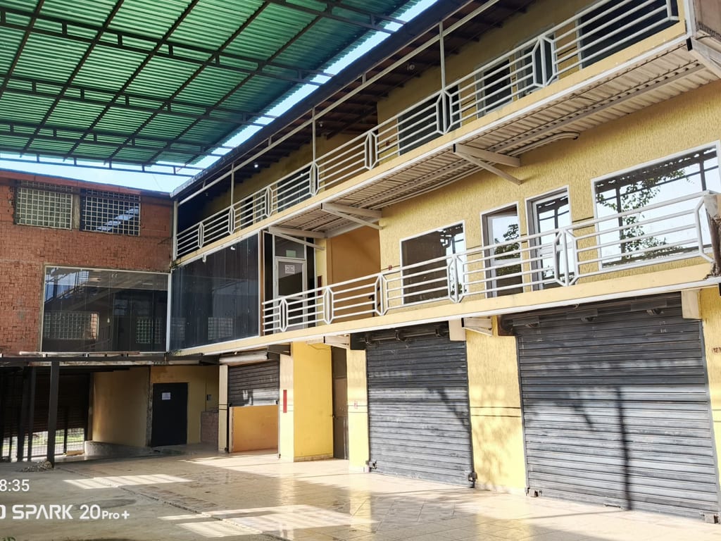 Local comercial en Temblador - 1