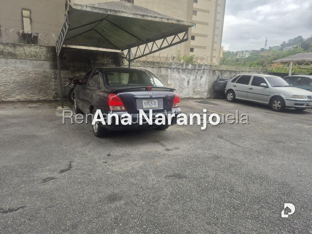 Apartamento en La Boyera, Caracas – 35