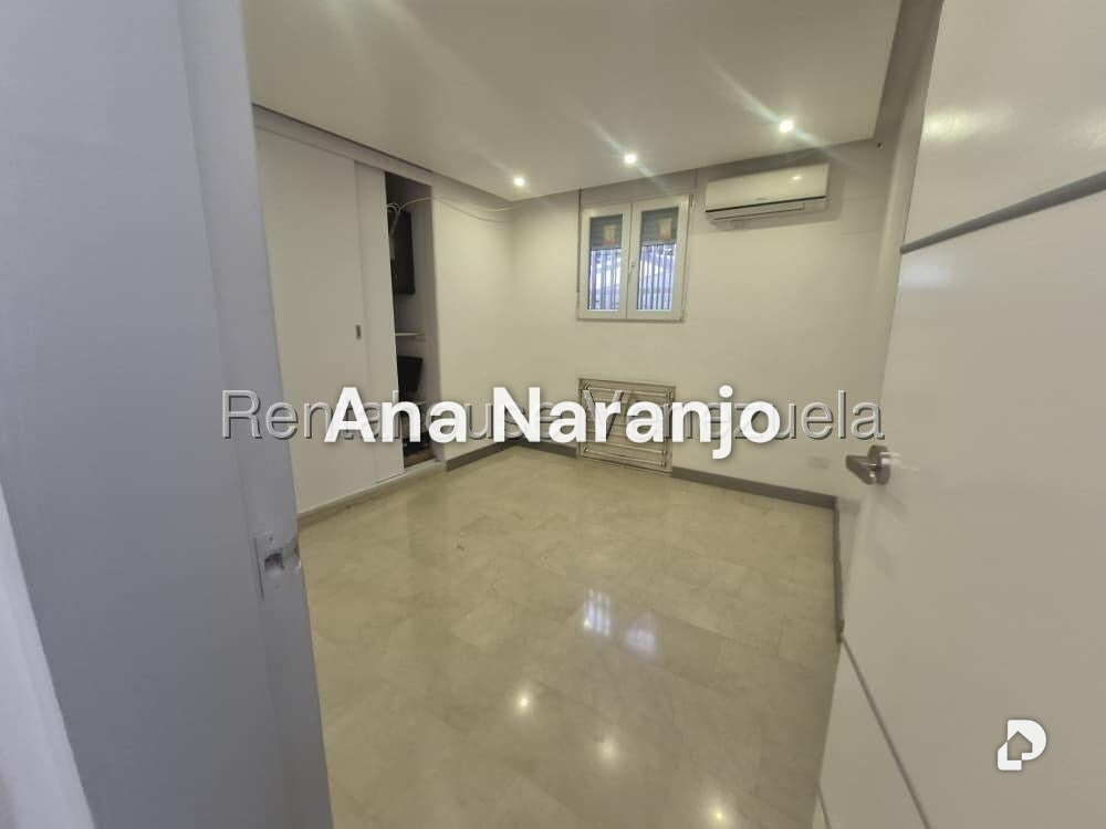Apartamento en La Boyera, Caracas – 33