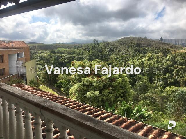 Casa en Club de Campo, San Antonio de Los Altos – 2