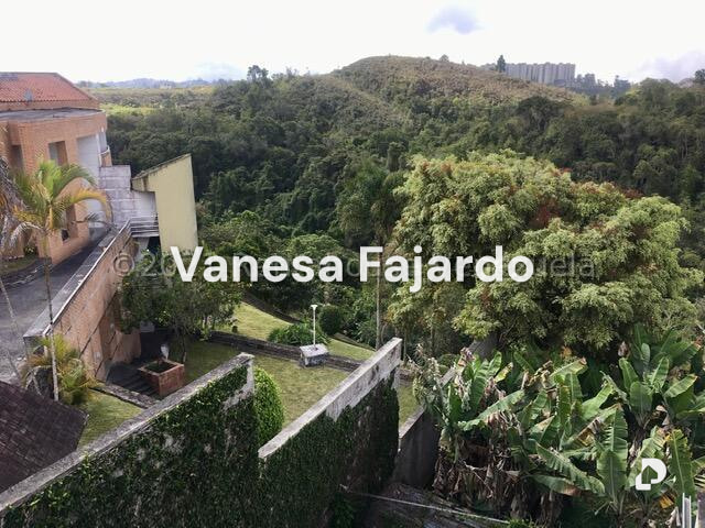 Casa en Club de Campo, San Antonio de Los Altos – 12