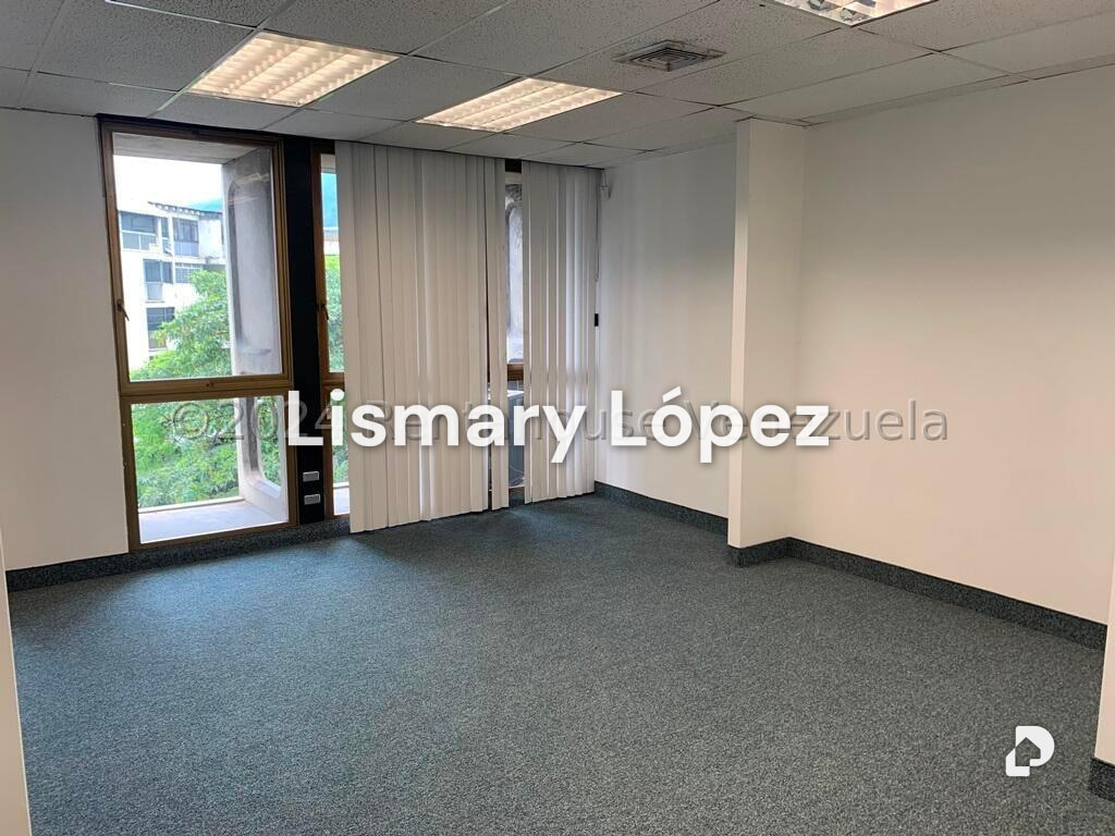 Oficina en Las Mercedes, Caracas – 15
