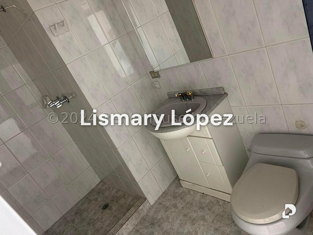 Oficina en Las Mercedes, Caracas – 21