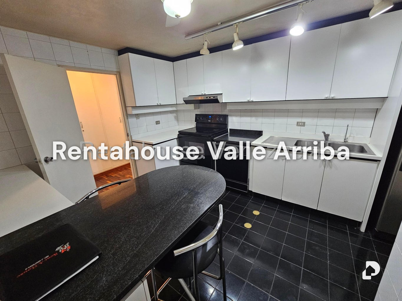 Apartamento en Alta Florida, Caracas – 11