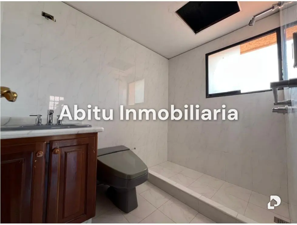 Casa en Lomas del Mirador, Caracas – 28
