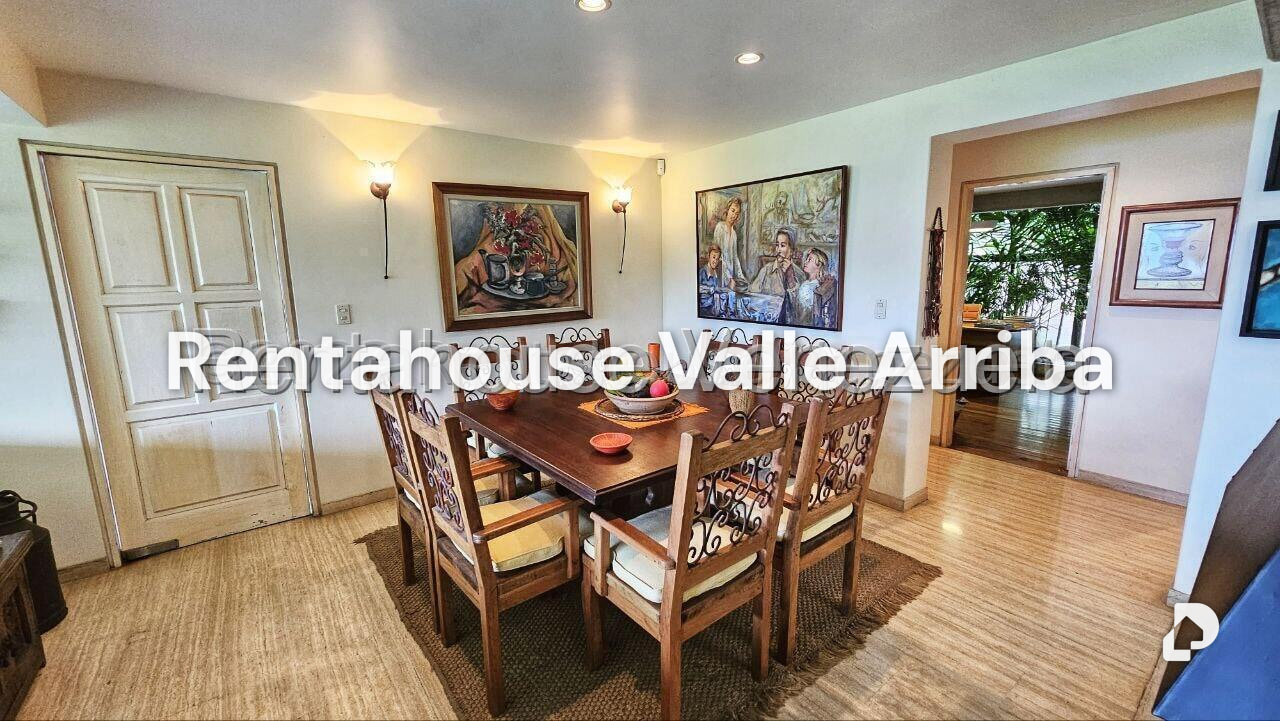 Casa en Alto Hatillo, Caracas – 12