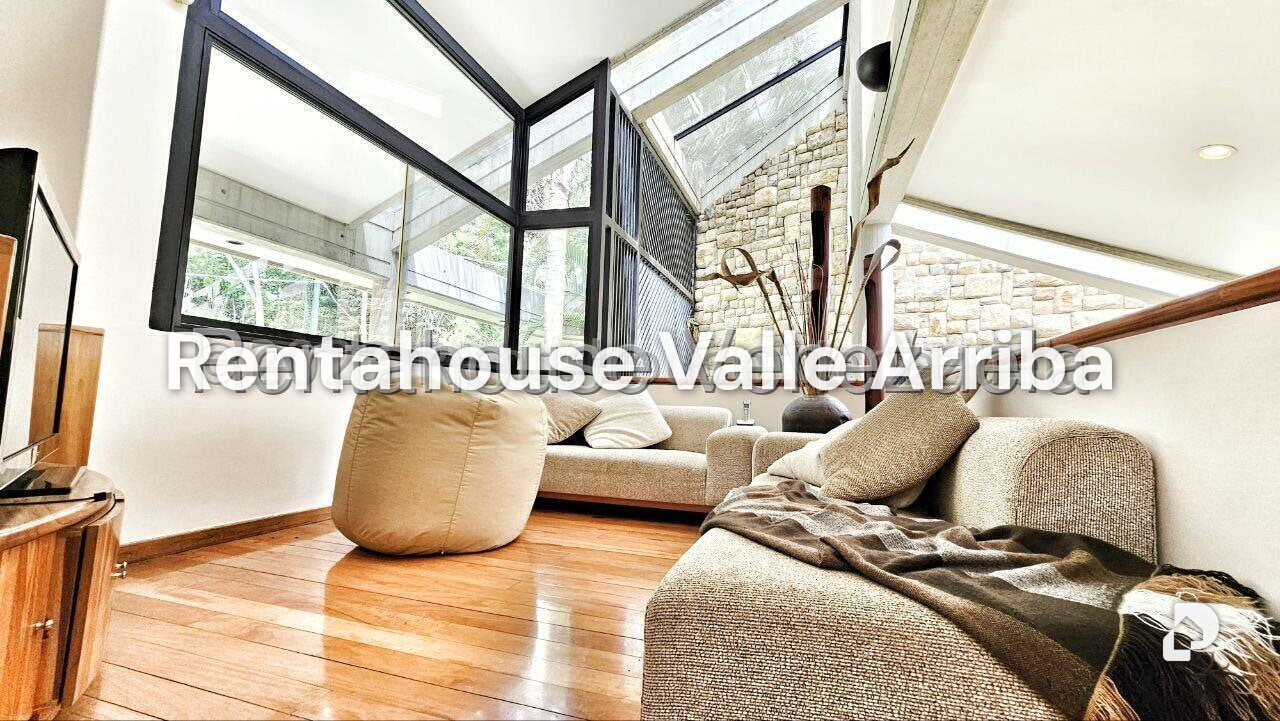 Casa en Alto Hatillo, Caracas – 26