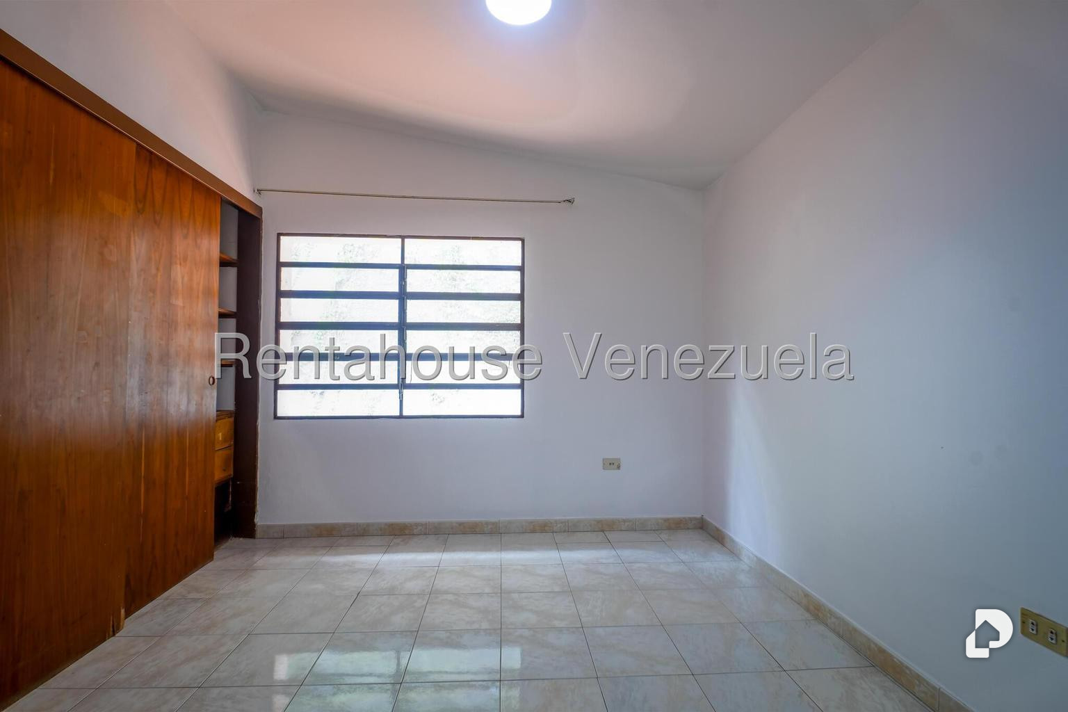 Casa en Santa Fe Norte, Caracas – 18