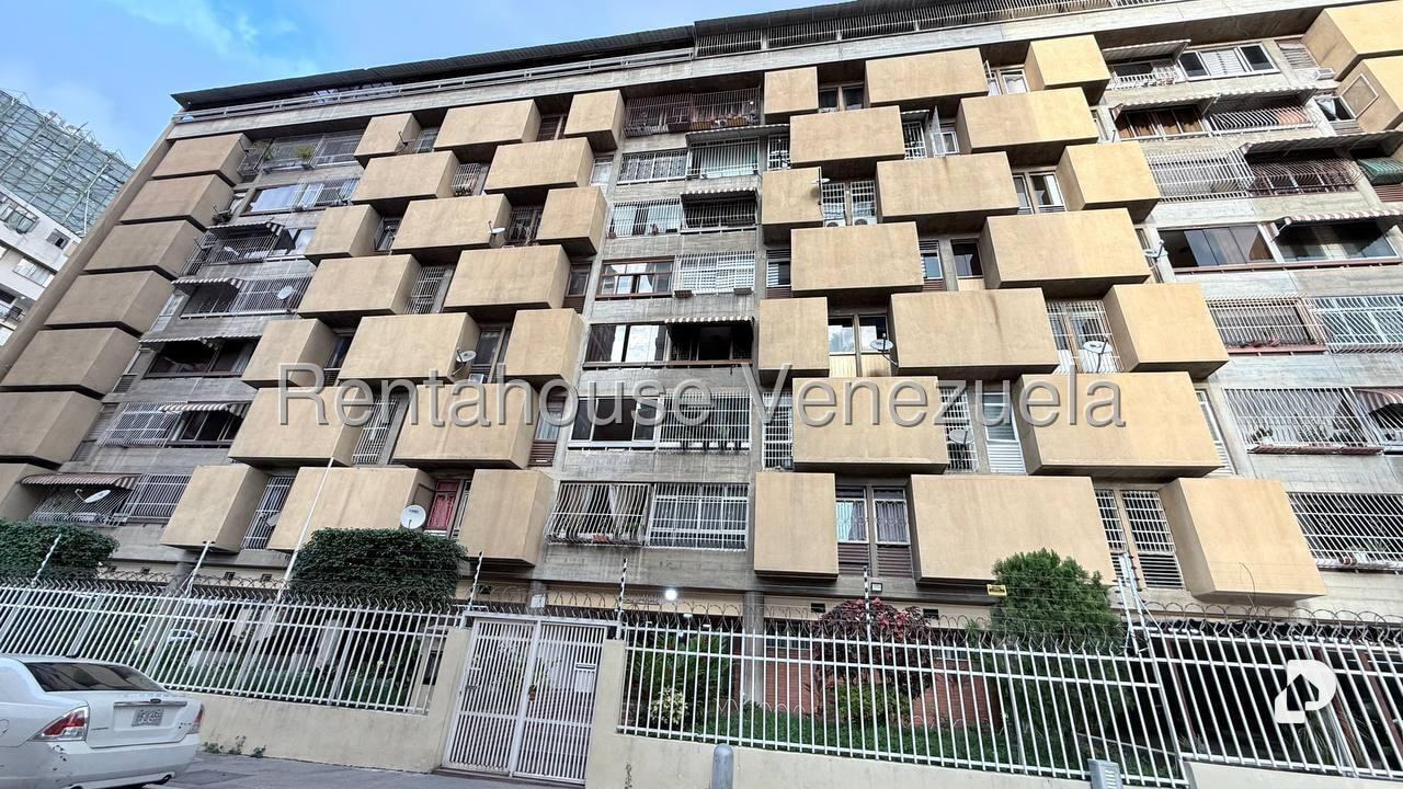 Apartamento en Bello Monte, Caracas – 28