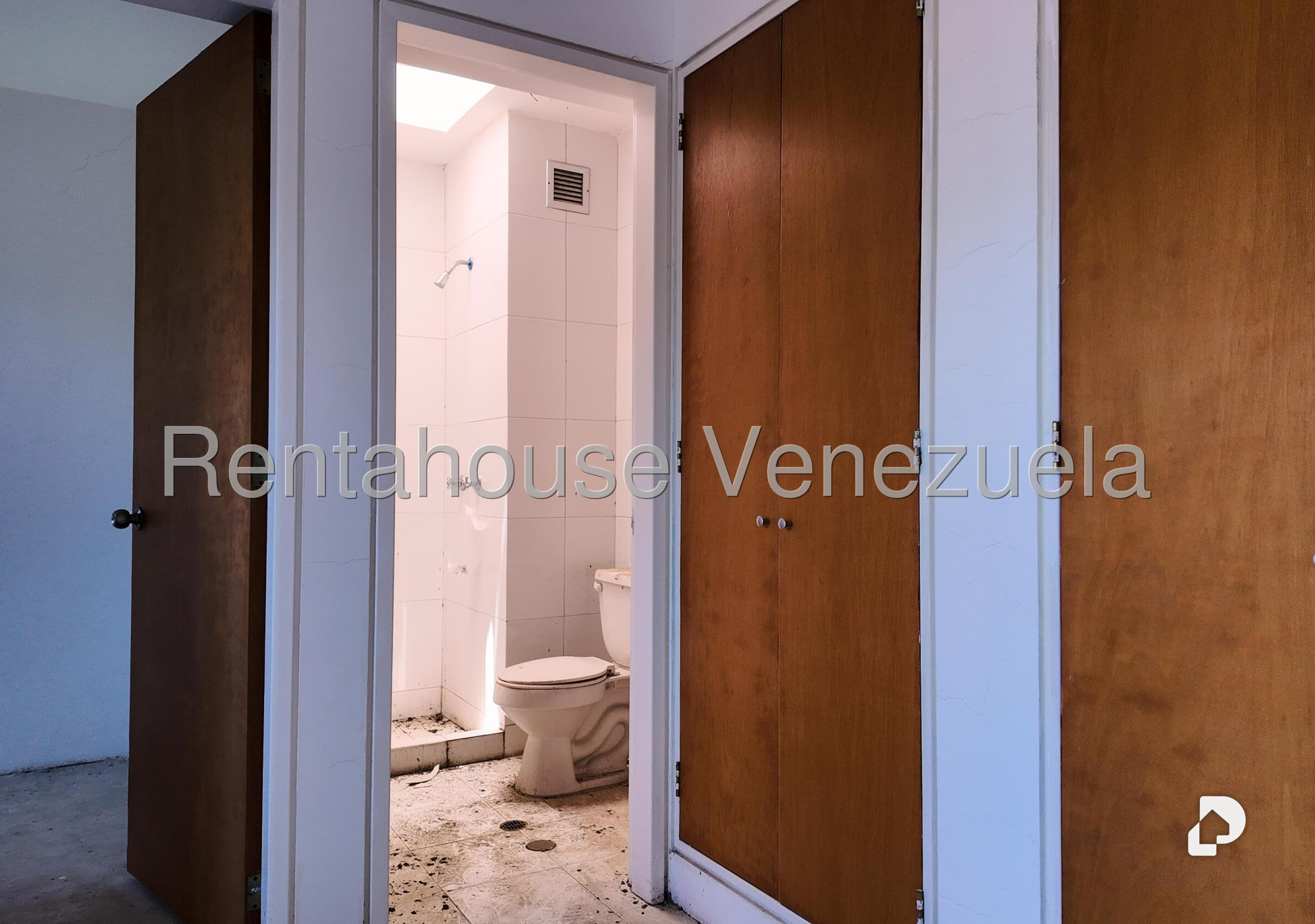 Apartamento en Oripoto, Caracas – 12