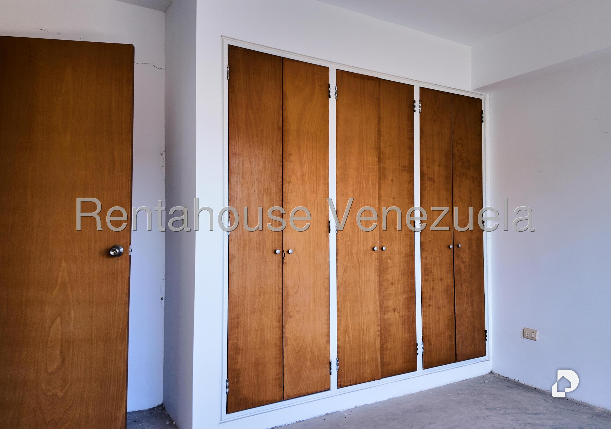 Apartamento en Oripoto, Caracas – 24