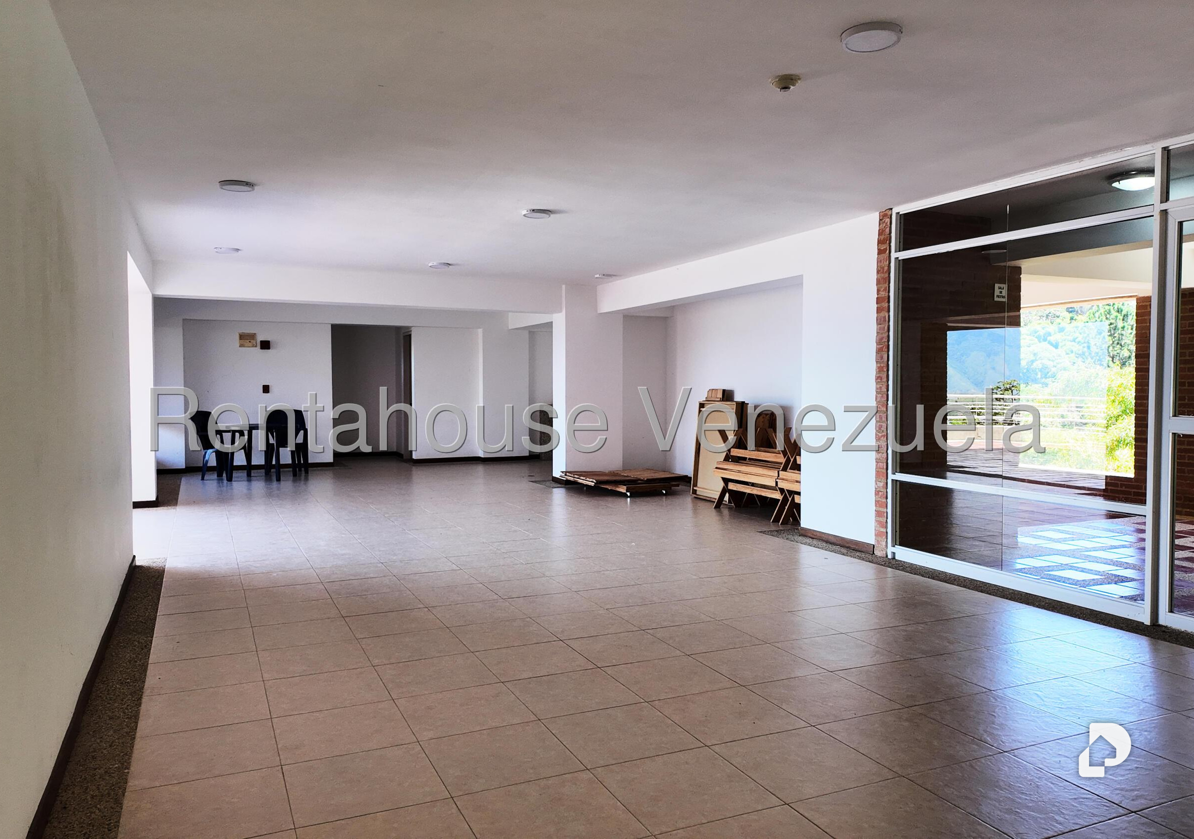 Apartamento en Oripoto, Caracas – 26