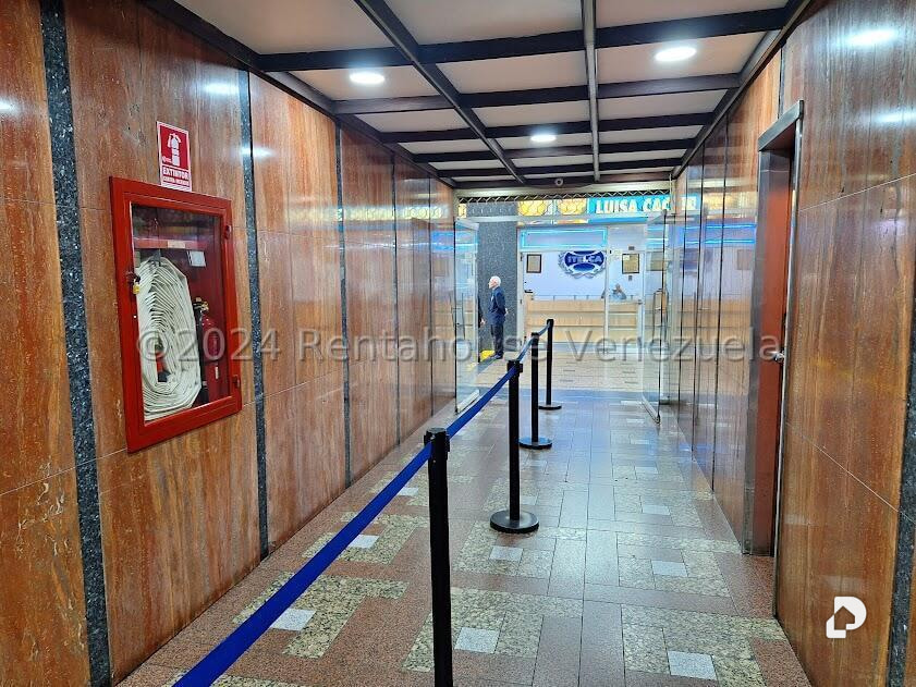 Oficina en Sabana Grande, Caracas – 23