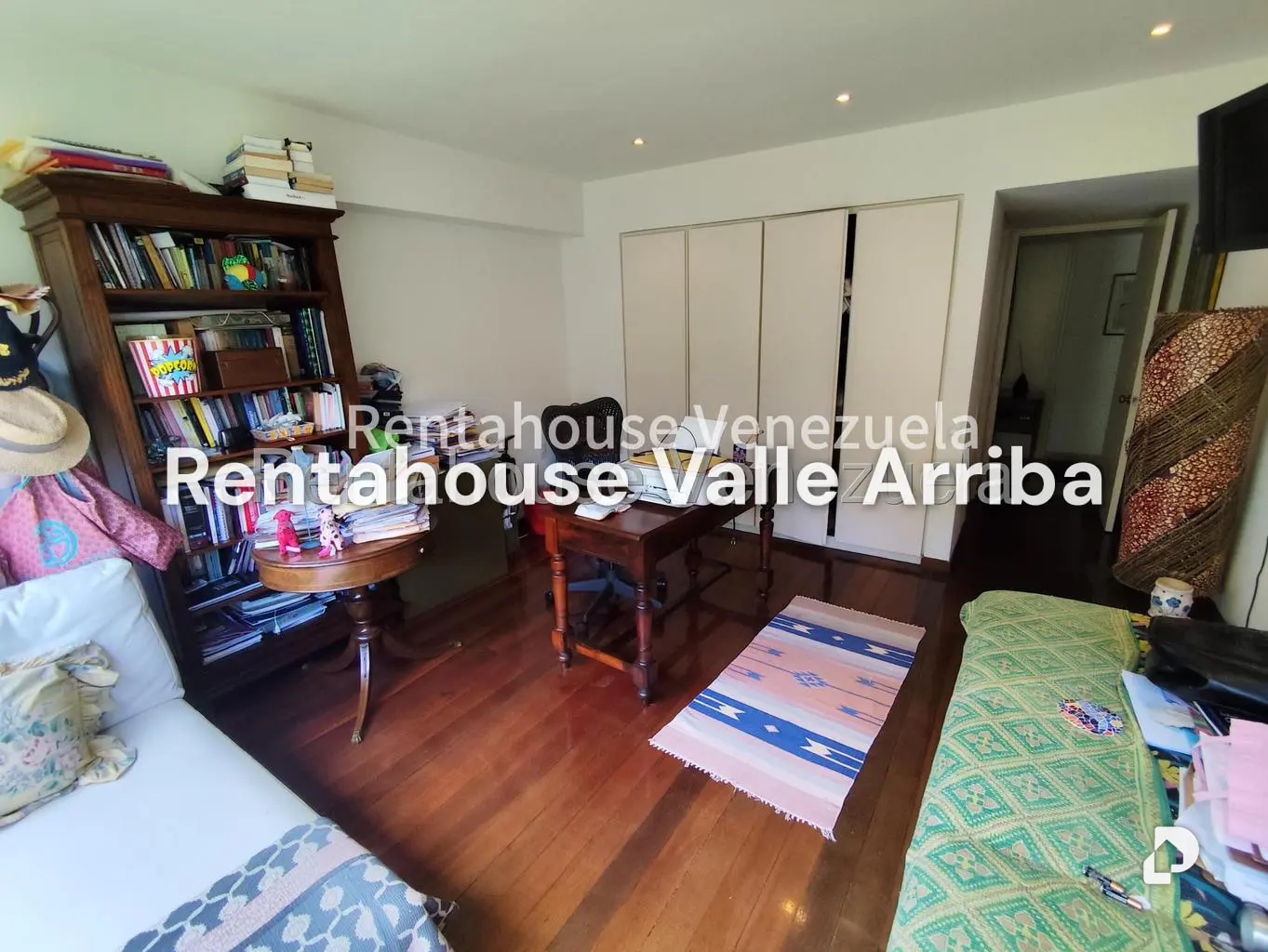 Apartamento en Lomas de La Lagunita, Caracas – 26