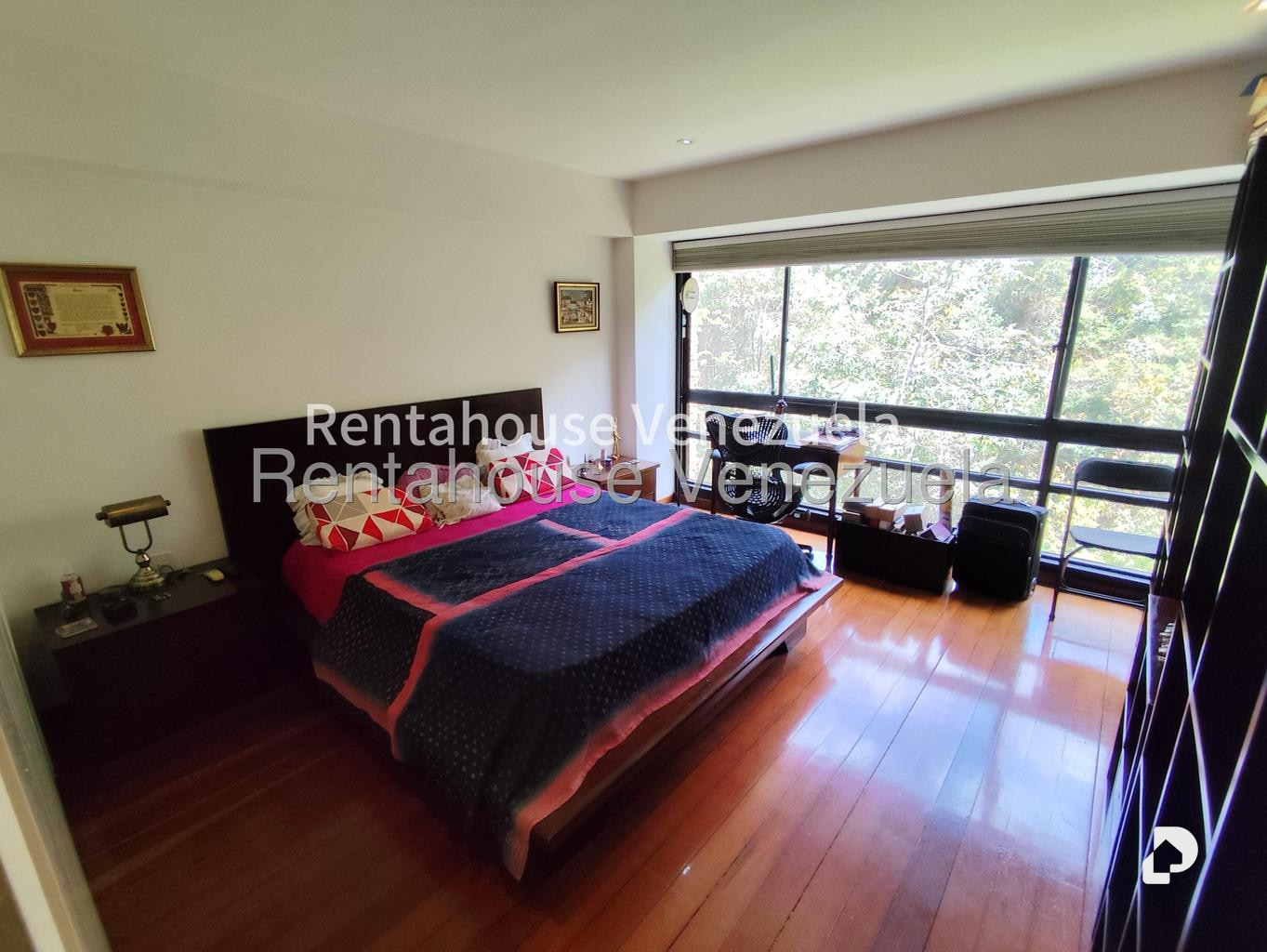 Apartamento en Lomas de La Lagunita, Caracas – 17