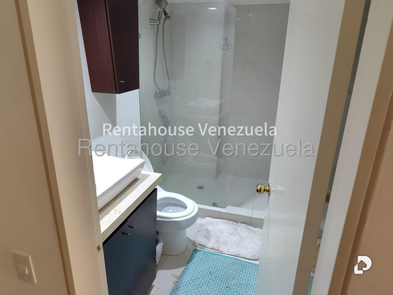 Apartamento en Lomas de La Lagunita, Caracas – 18