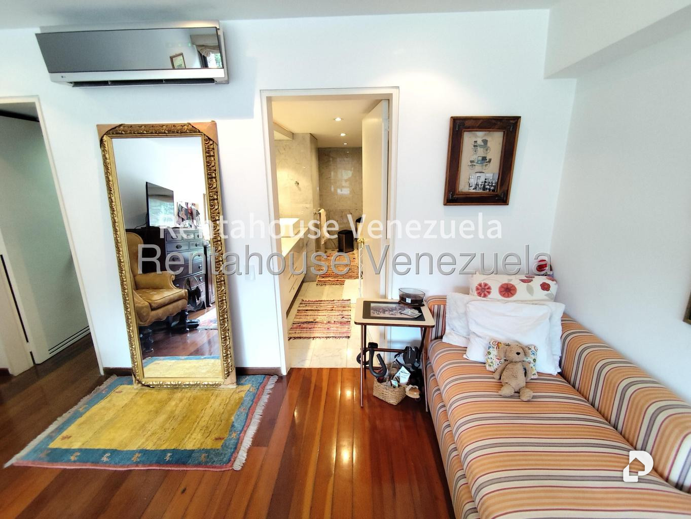 Apartamento en Lomas de La Lagunita, Caracas – 14