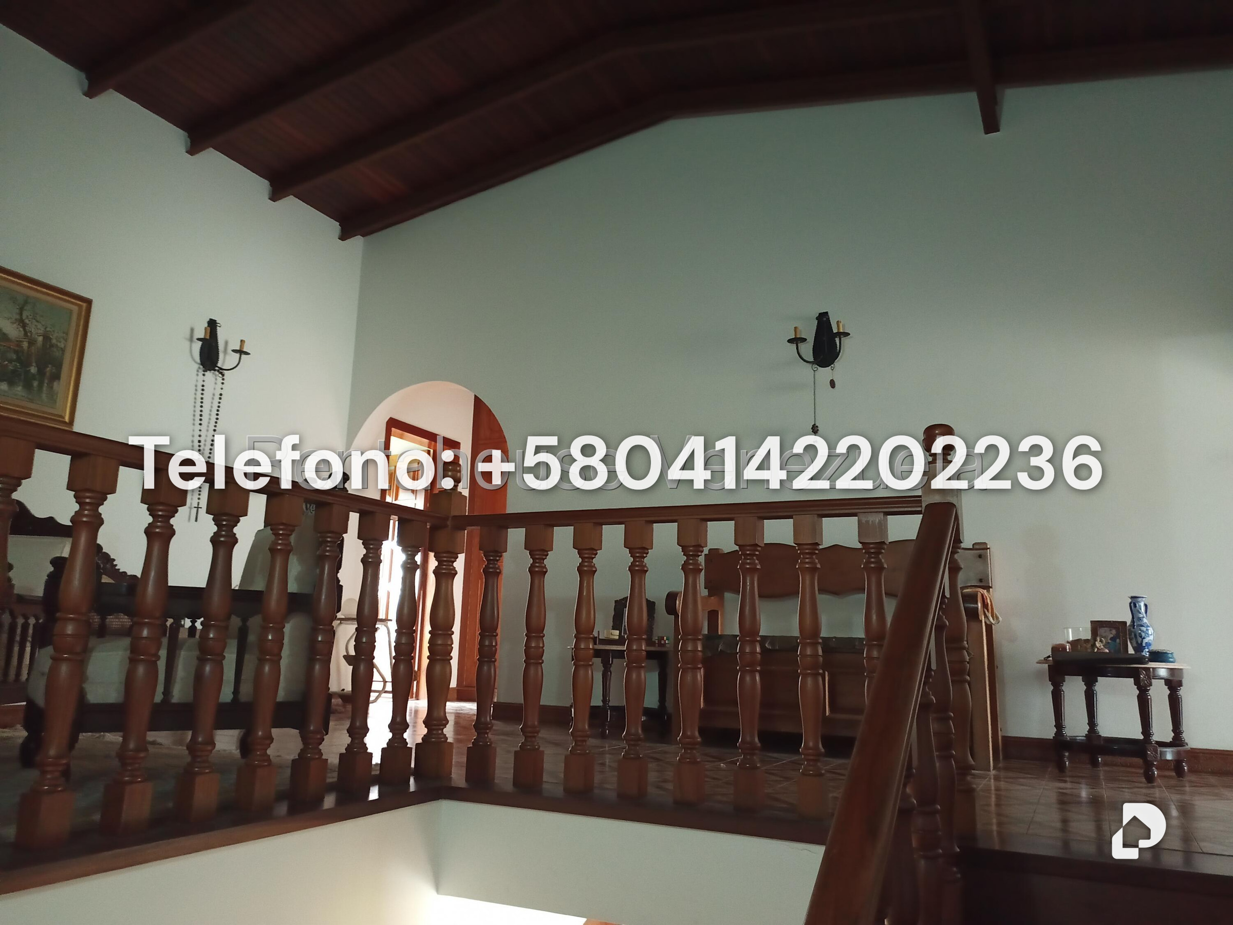 Casa en Colinas de La California, Caracas – 27