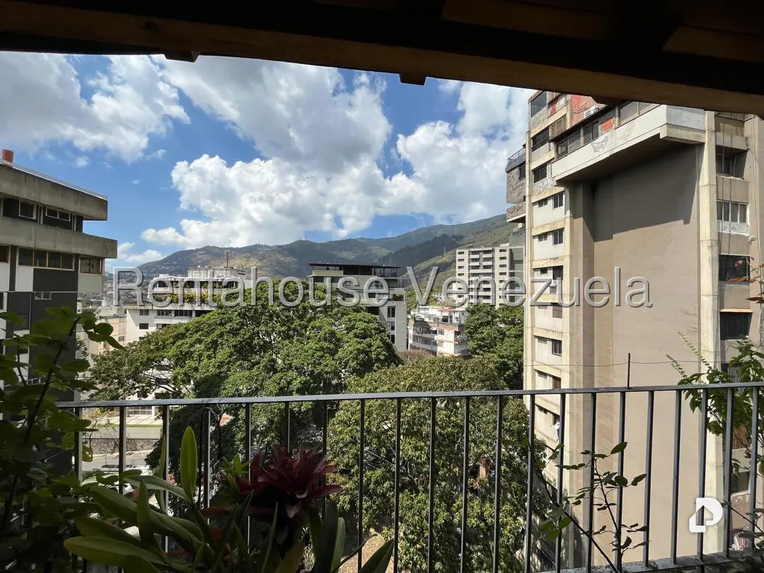Apartamento en San Bernardino, Caracas – 18