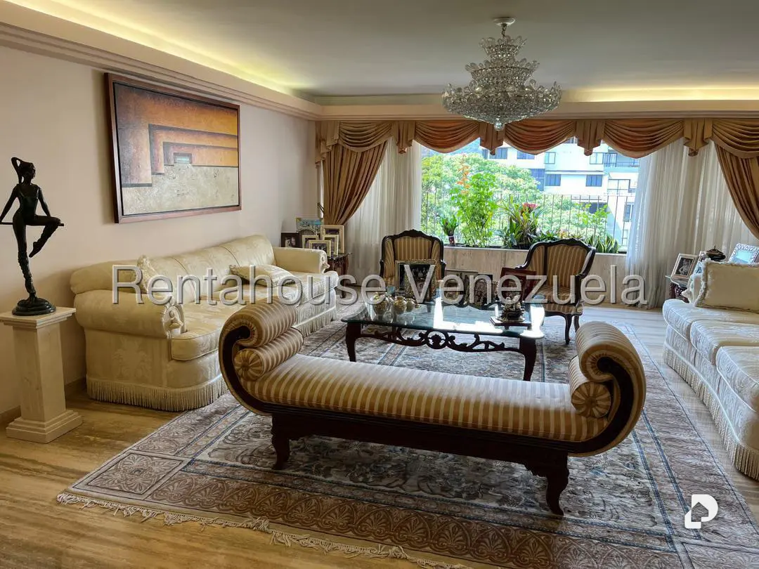 Apartamento en San Bernardino, Caracas – 2