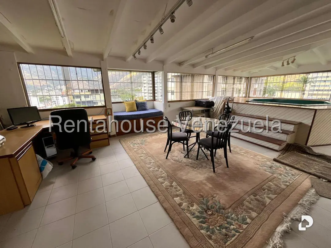 Apartamento en San Bernardino, Caracas – 11