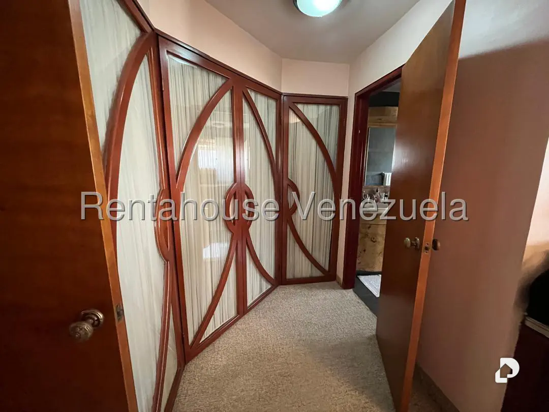Apartamento en San Bernardino, Caracas – 26