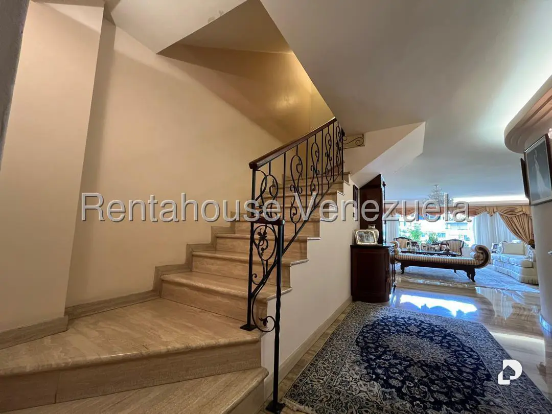 Apartamento en San Bernardino, Caracas – 25