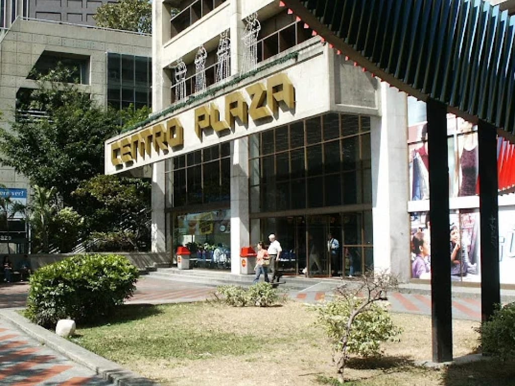 Commercial space in Los Palos Grandes, Caracas - 1
